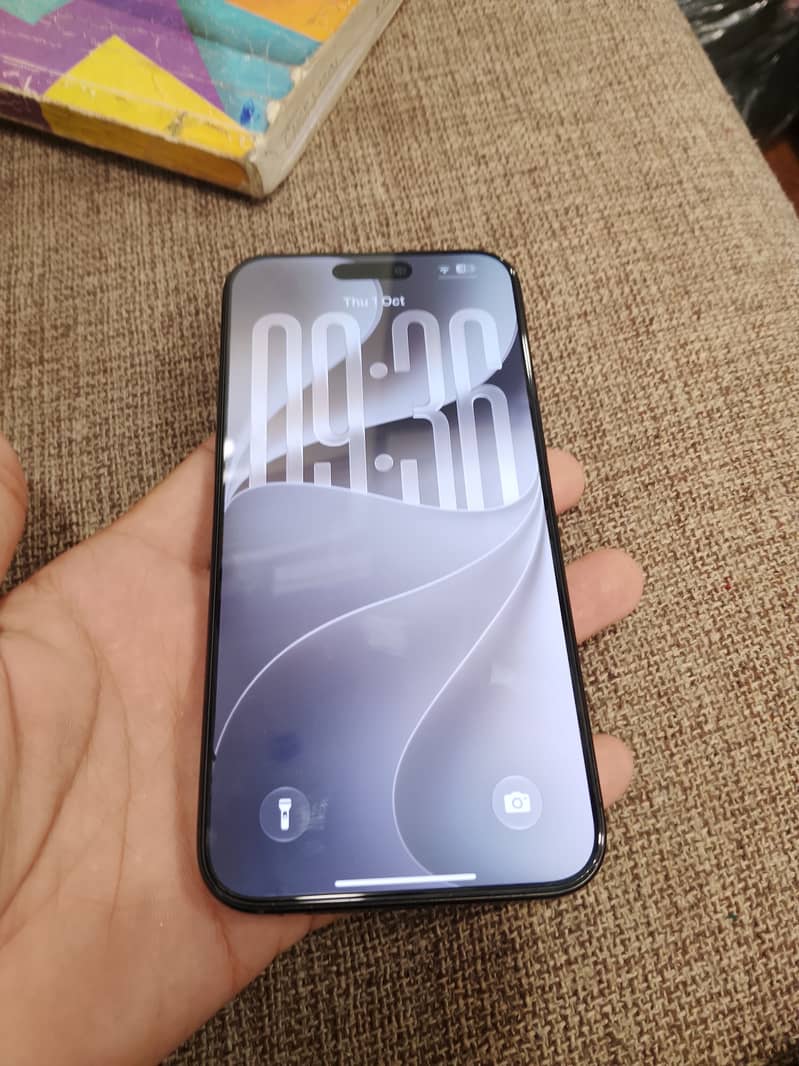 Apple iPhone 15 Pro Max 10