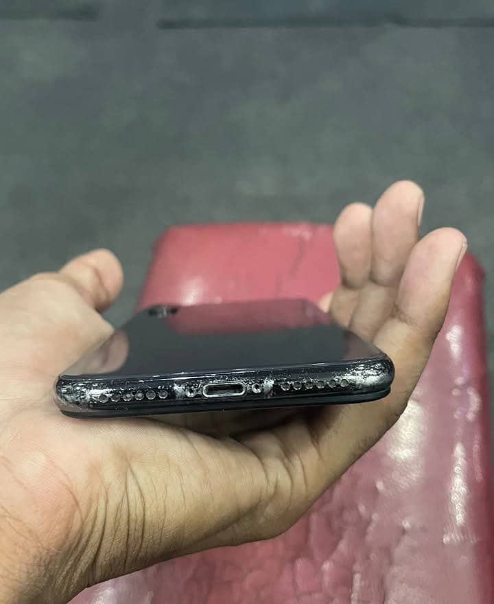 Apple iPhone X 2