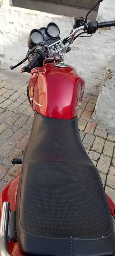 YBR125G