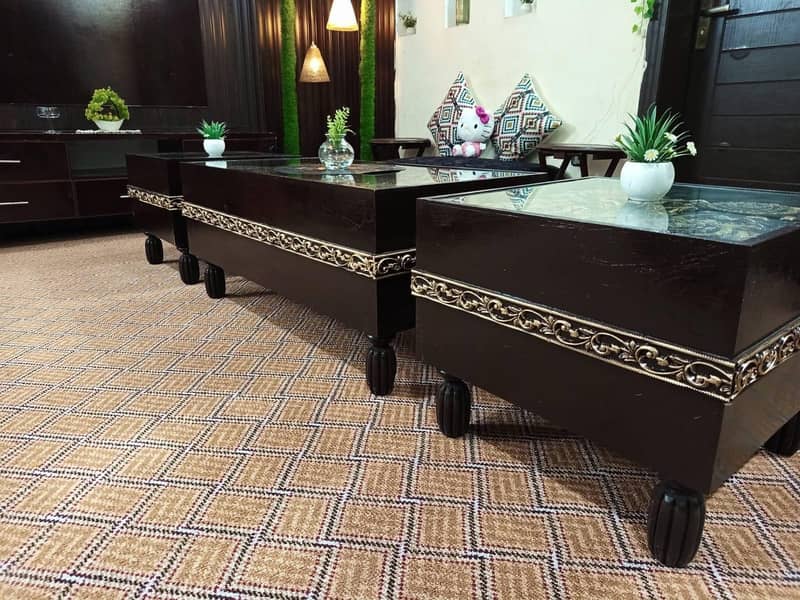 Brand new Table Set available 1