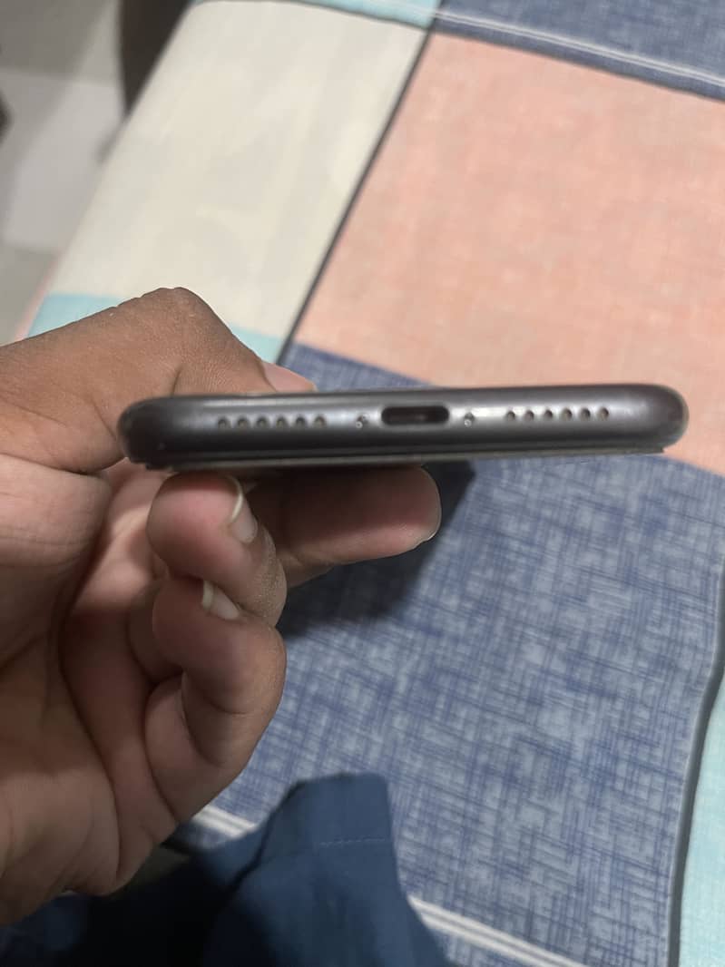 Apple iPhone 11 1