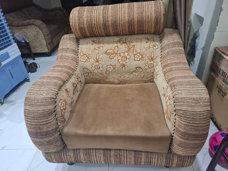 Sofa set 0