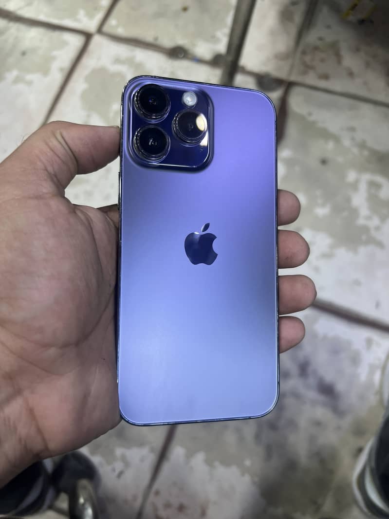 Apple iPhone 14 Pro Max 0