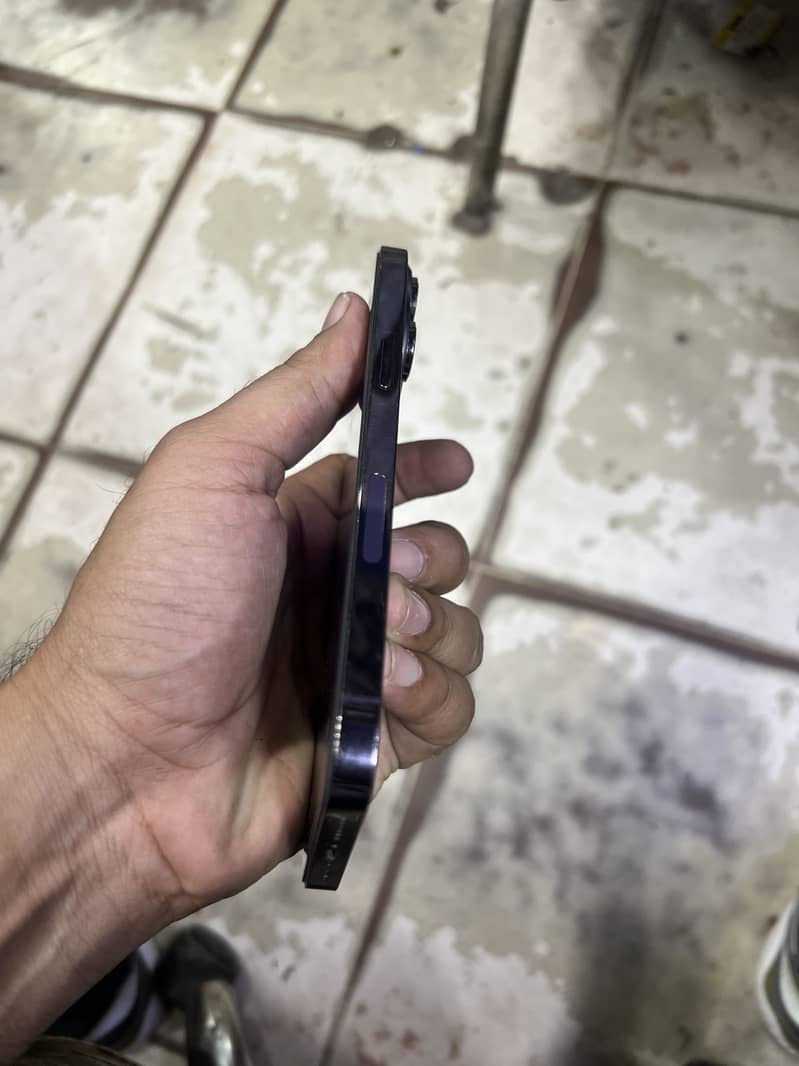 Apple iPhone 14 Pro Max 2