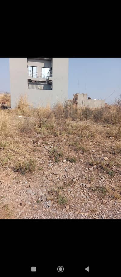 7 Marla plot in Gulshanabad sector 4