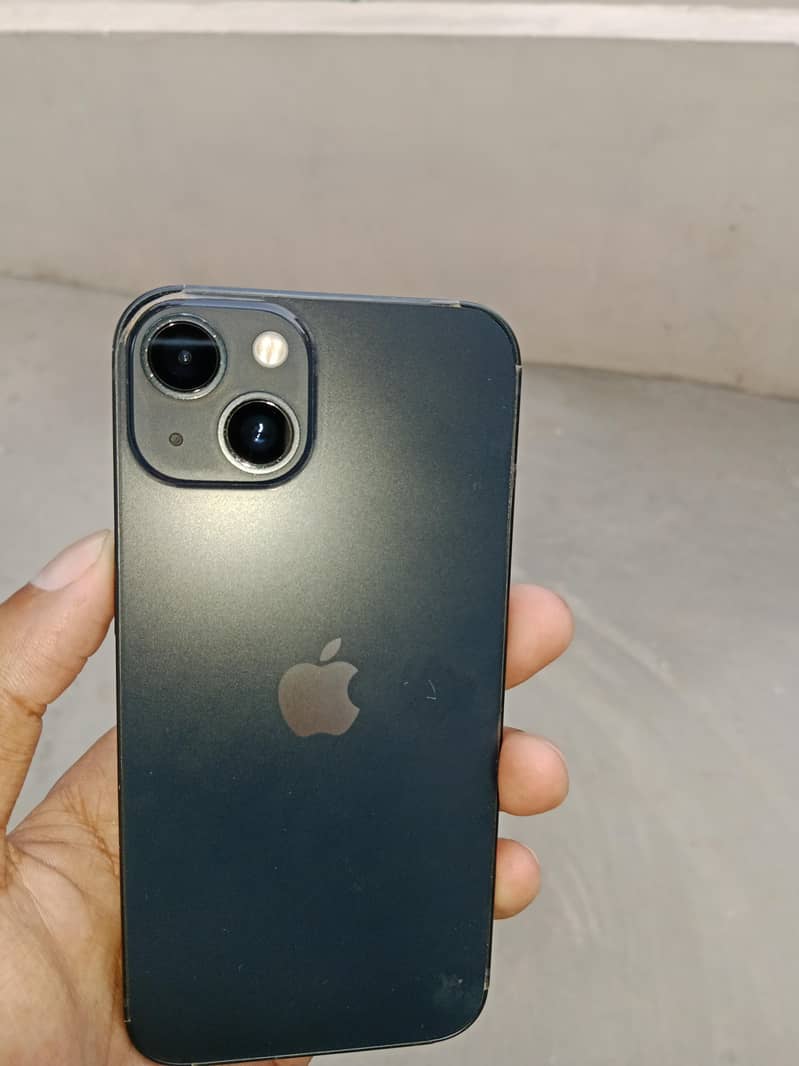 Apple iPhone 13 9