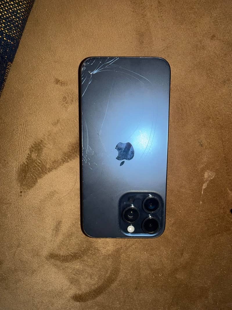 Apple iPhone 15 Pro Max 0