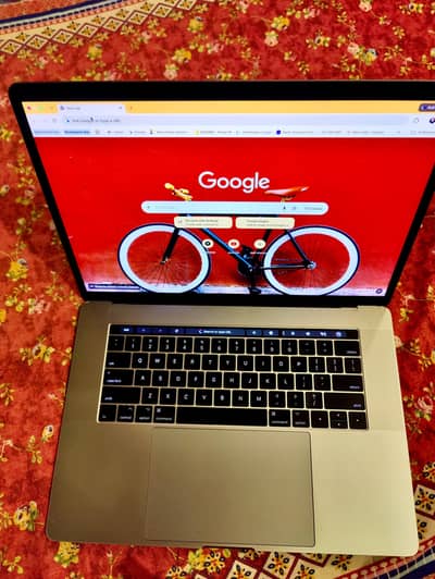 MacBook Pro 16GB Ram + 1TB SSD + 4GB GPU 15.6" Inch display