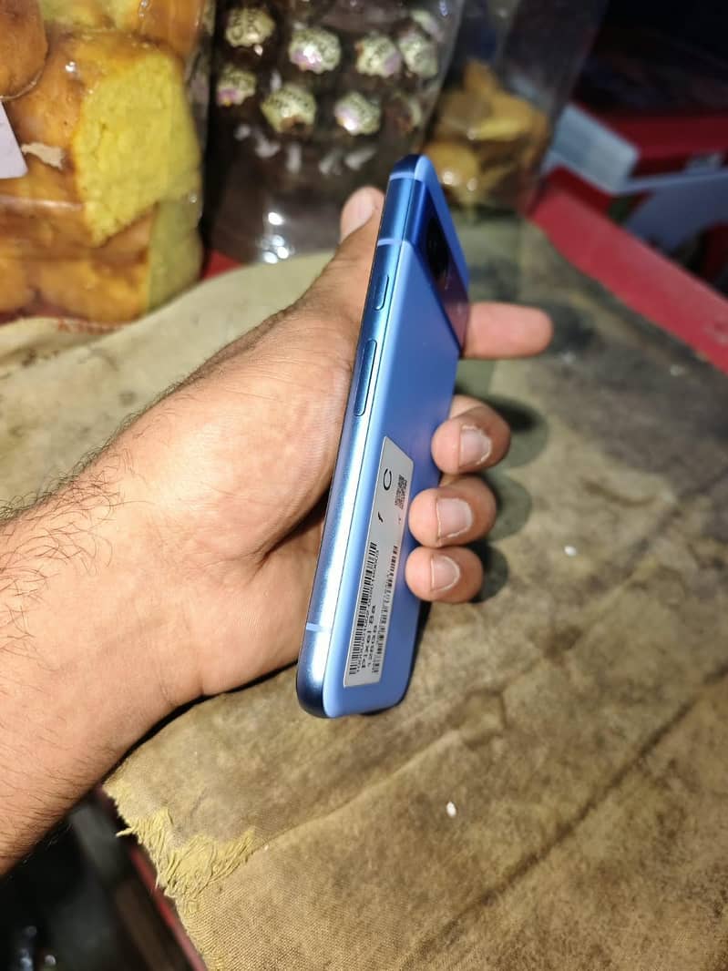 Google Pixel 8a 4
