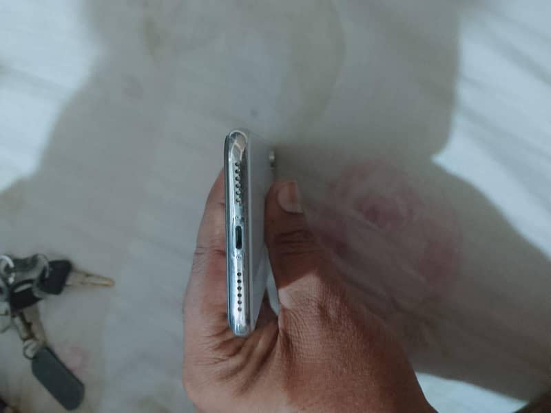 Apple iPhone X 0