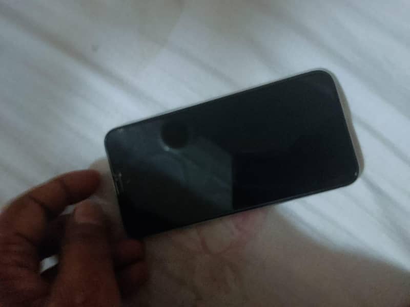 Apple iPhone X 3