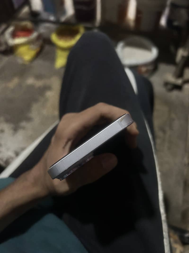 Apple iPhone 14 1