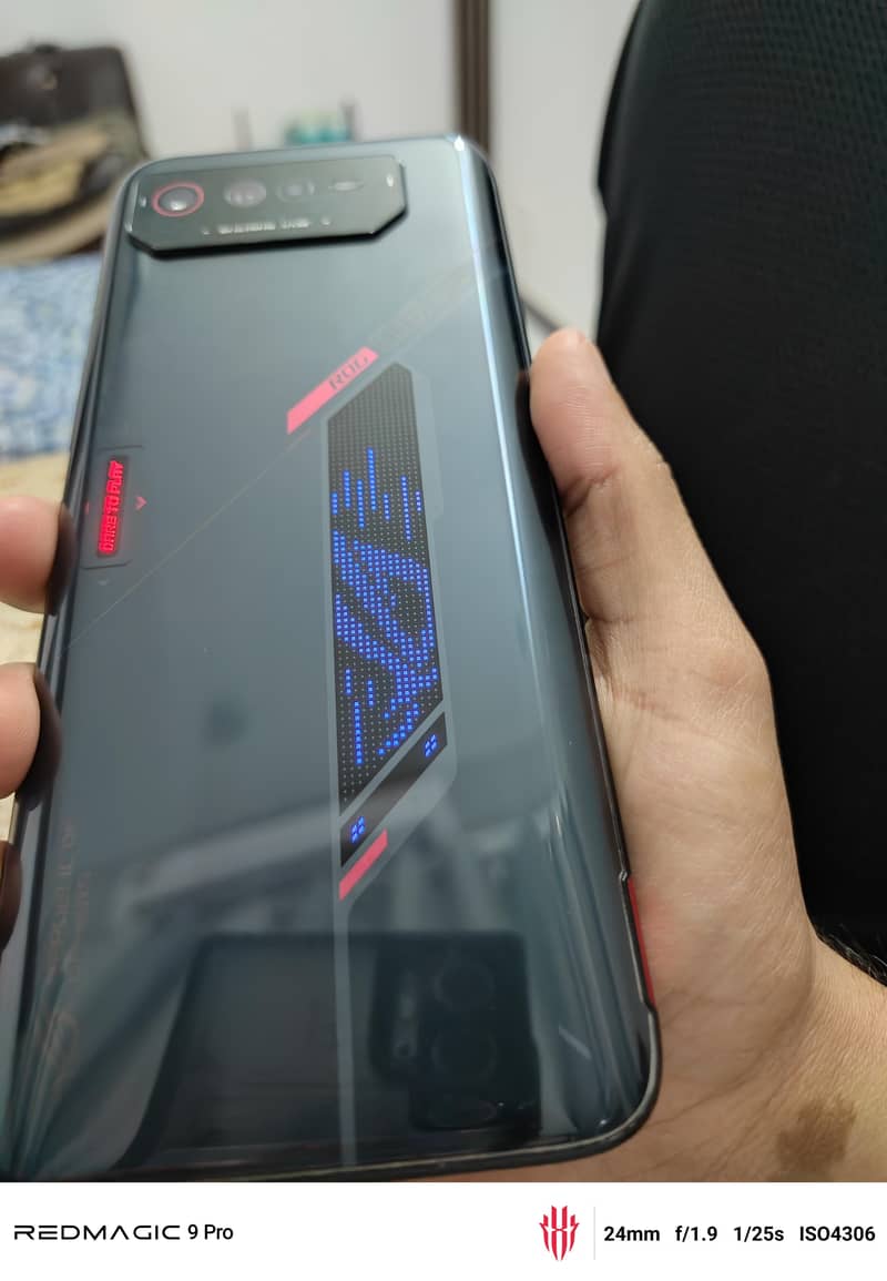 Asus ROG  6 0