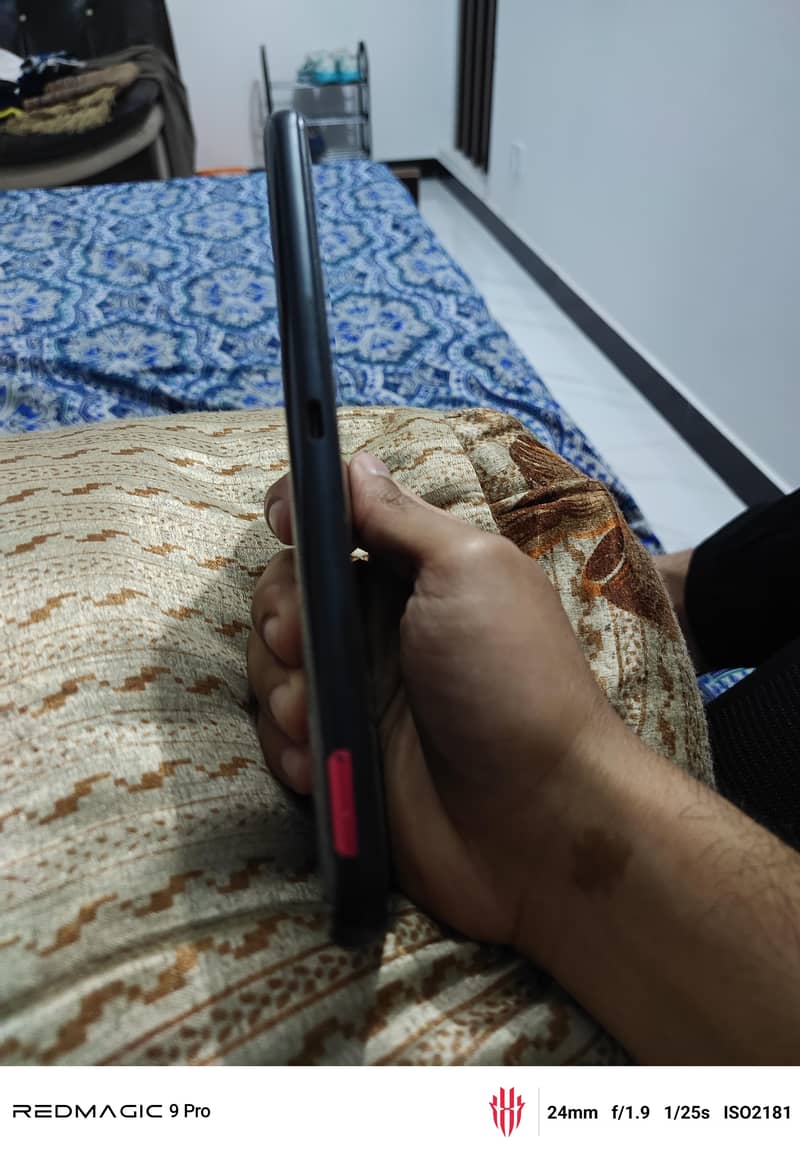 Asus ROG  6 3
