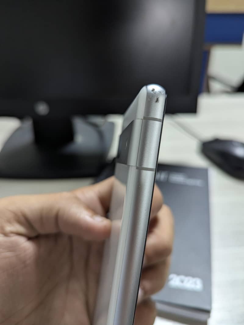 Google Pixel 7a 3