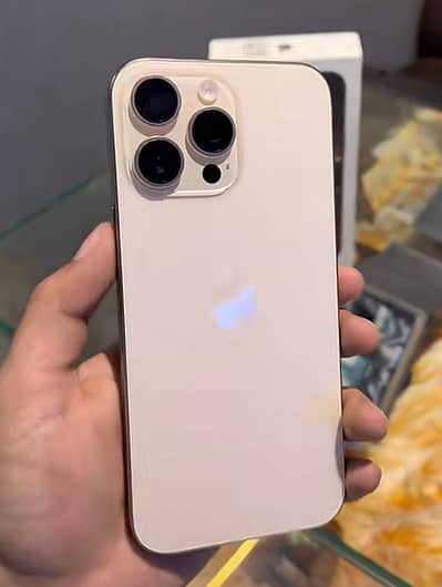 Apple iPhone 16 Pro Max