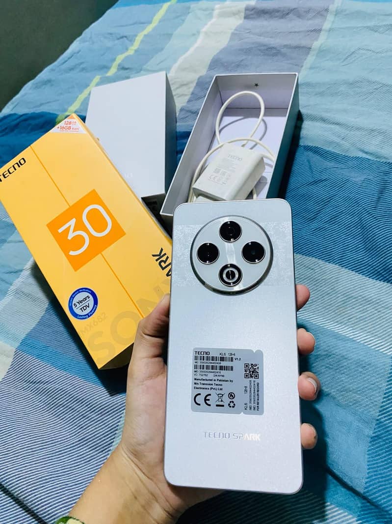 Tecno Spark 30 0