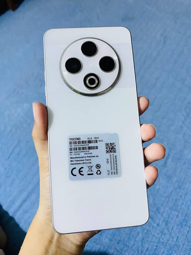 Tecno Spark 30 1