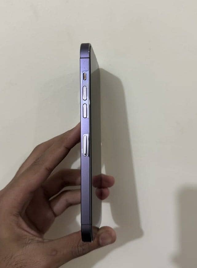 Apple iPhone 14 Pro Max 3