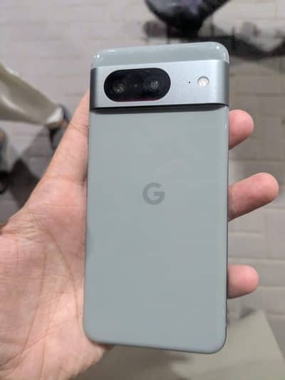 Google Pixel 8