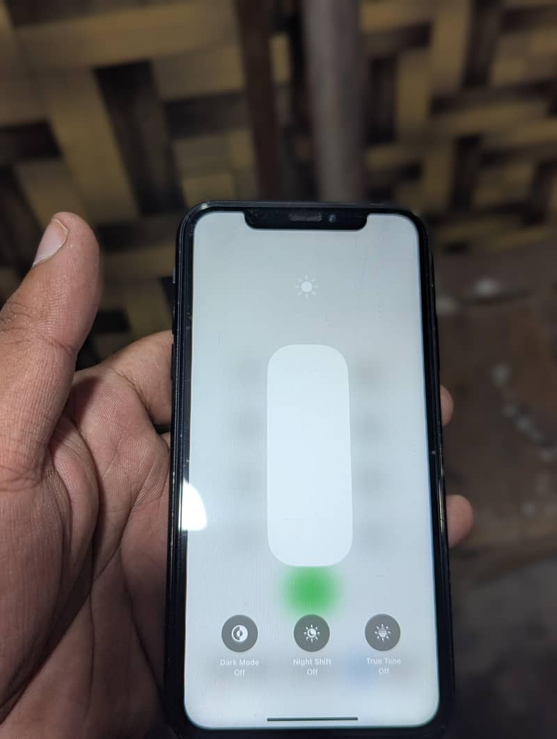 Apple iPhone XR 1