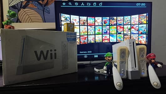 Boxed Nintendo 200 Wii  + 4000 Retro Games Console Bundle