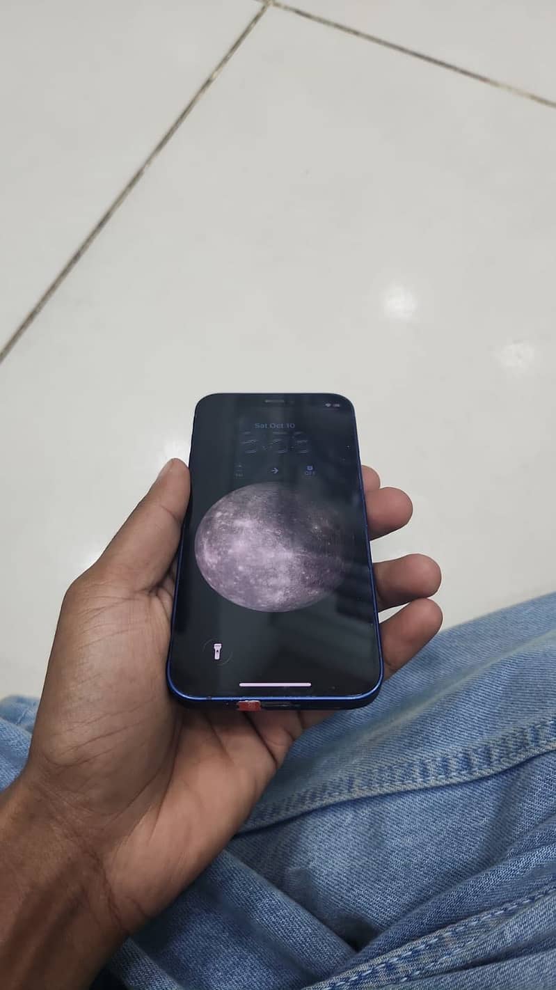 Apple iPhone 12 mini 0
