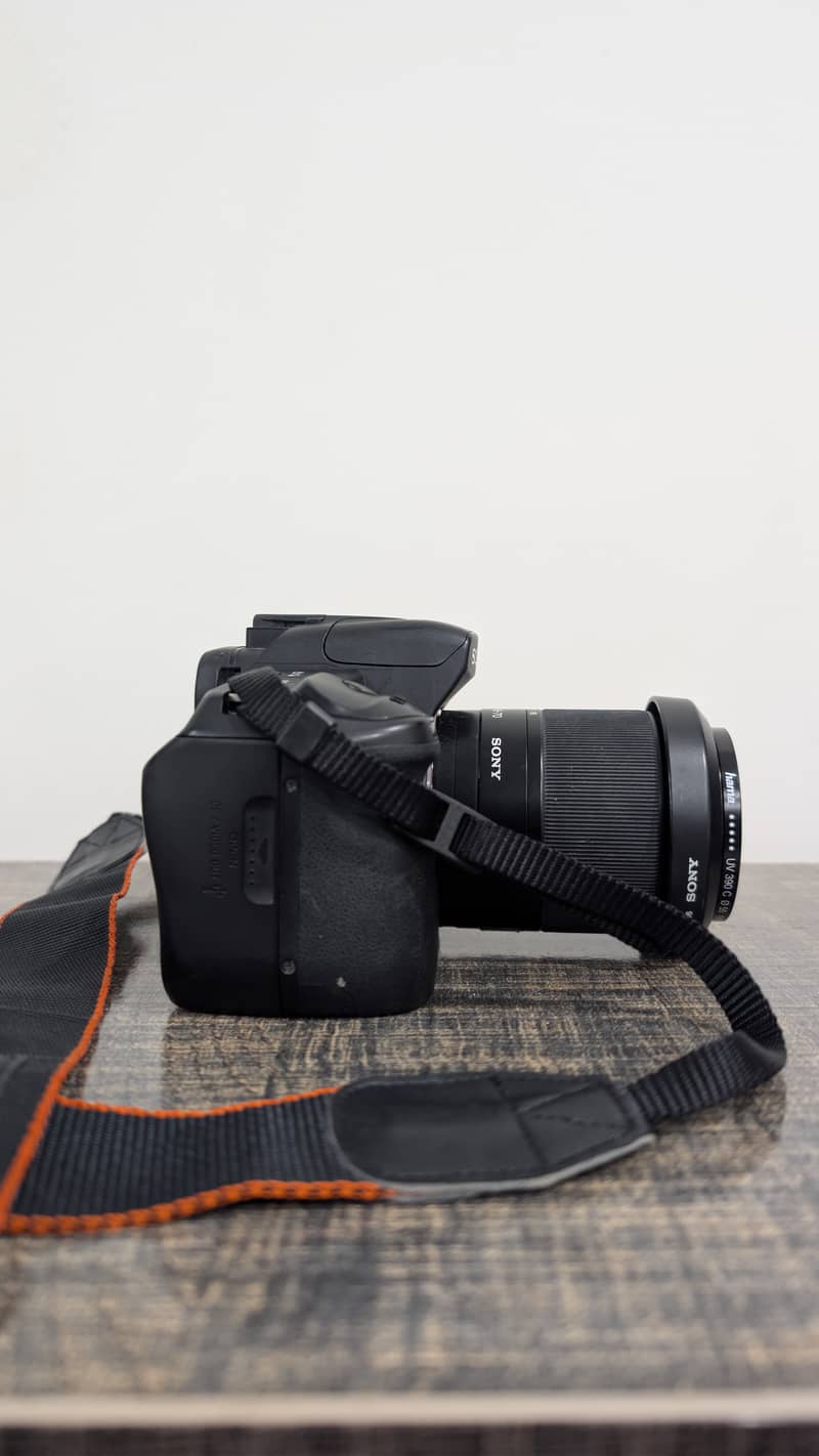 Sony Alpha-200 2