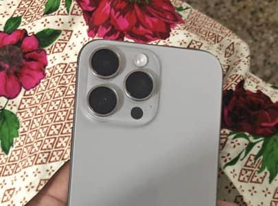 Apple iPhone 16 Pro Max factory unlocked