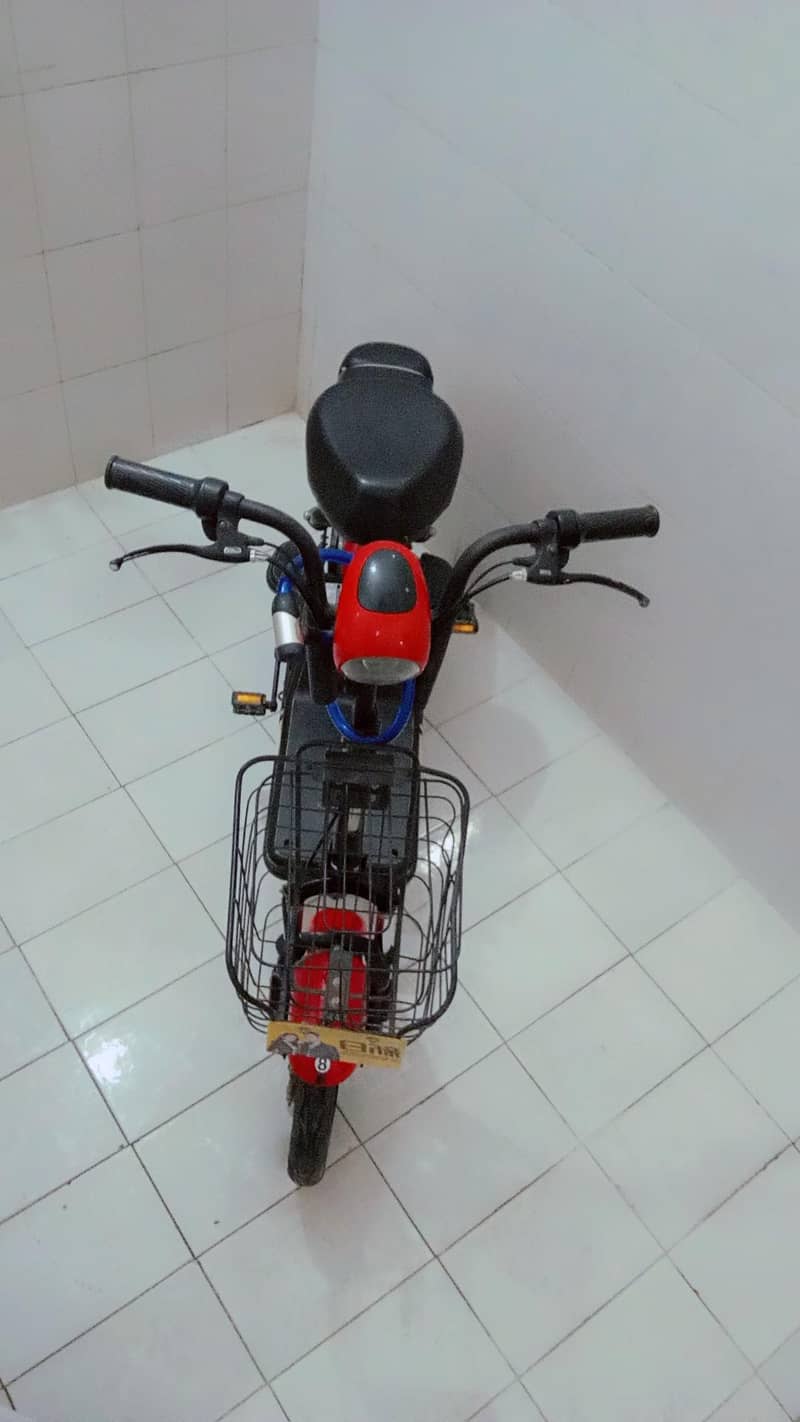 بچوں کی چائنیز الیکٹرانک سکوٹی 0
