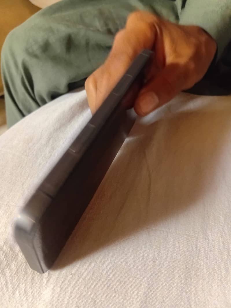 Apple iPhone 12 Pro 4