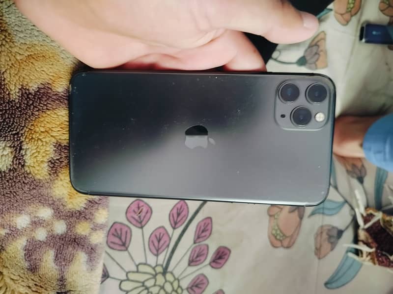 Apple iPhone 11 Pro Max 0