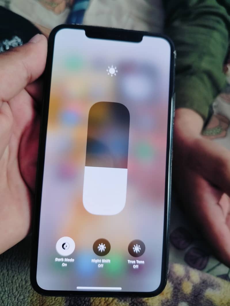 Apple iPhone 11 Pro Max 2