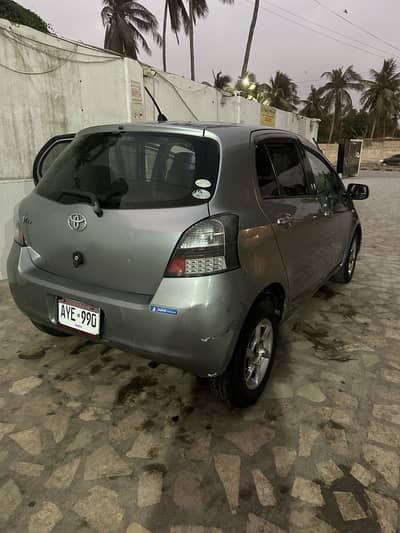 Toyota Vitz 2007