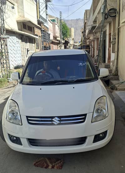 Suzuki Swift 2014 DLX manual transmission