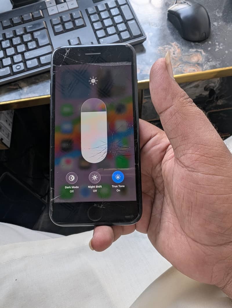 Apple iPhone SE 5