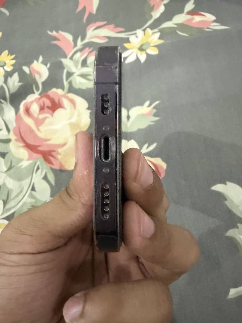 Iphone 14 pro 4