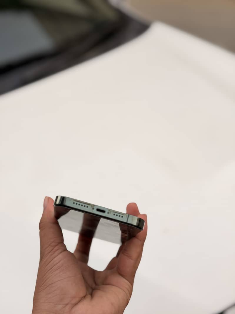Apple iPhone 13 Pro Max 5