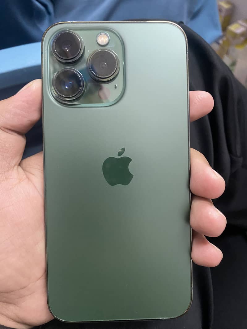 Apple iPhone 13 Pro 1