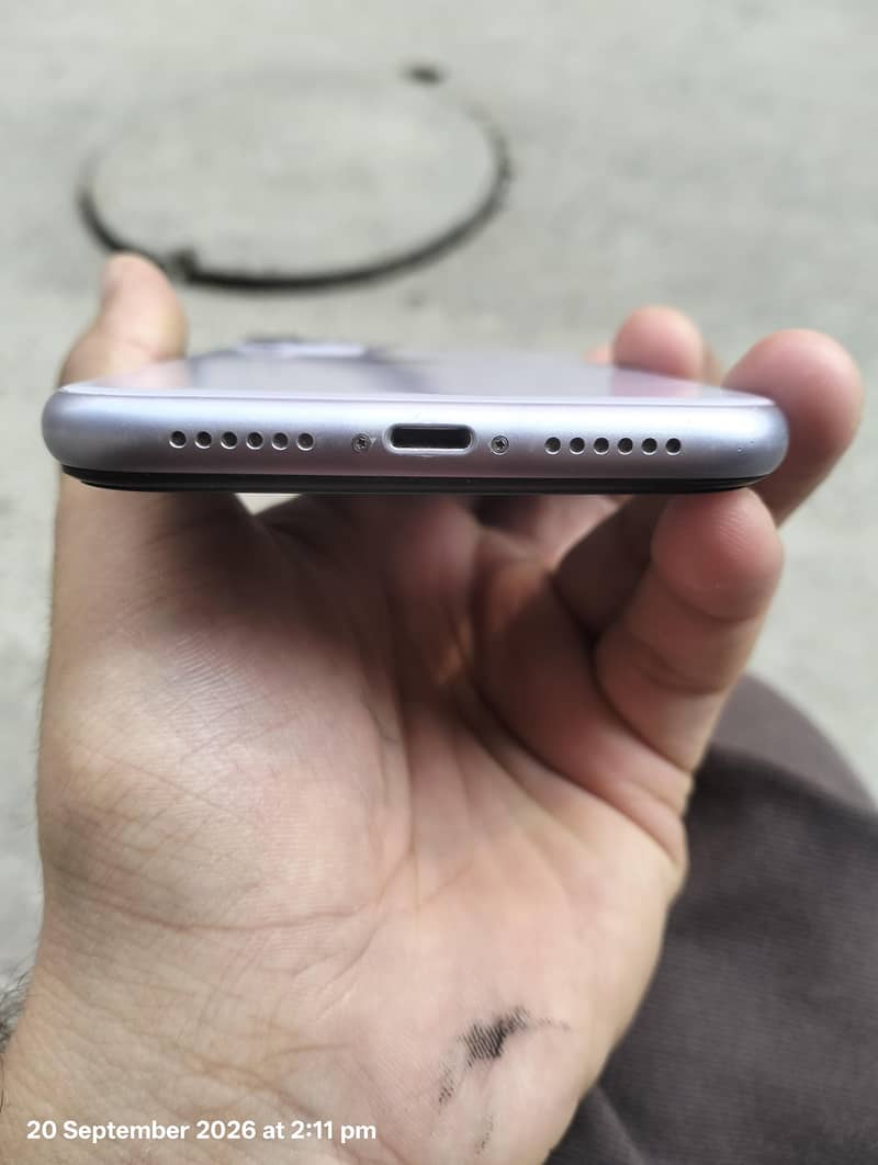 Apple iPhone 11 2