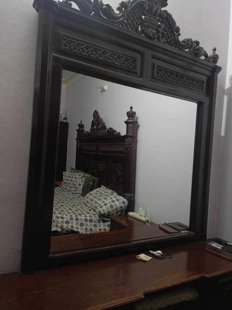 dressing table 2