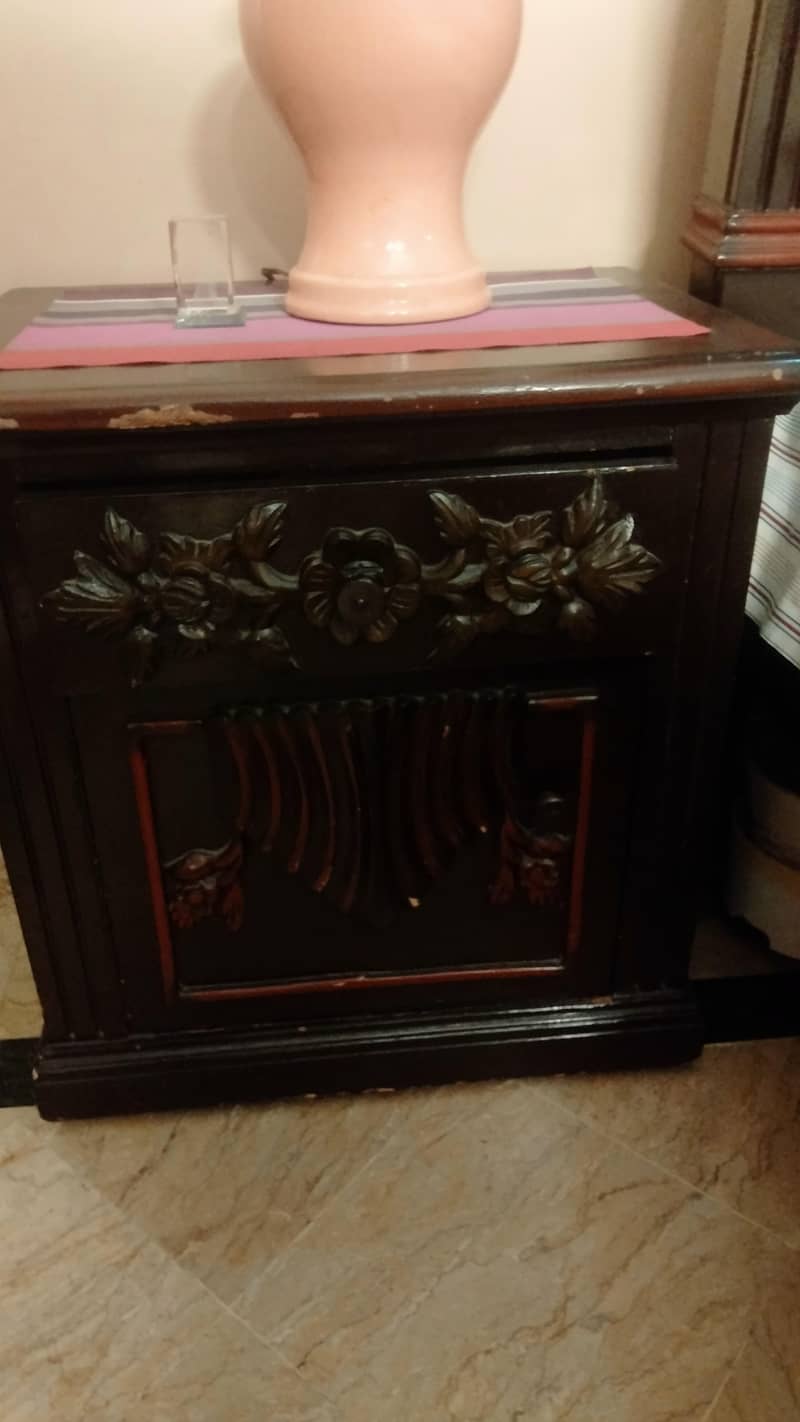 Double king size bed 2
