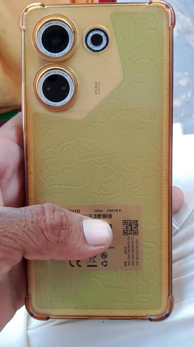 Tecno CAMON 20