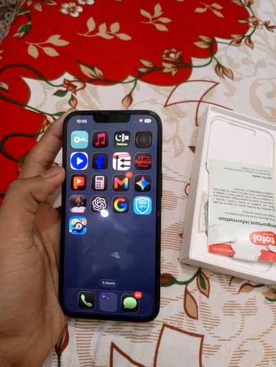 Apple iPhone 13