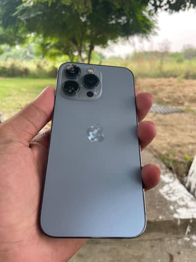 Apple iPhone 13 Pro