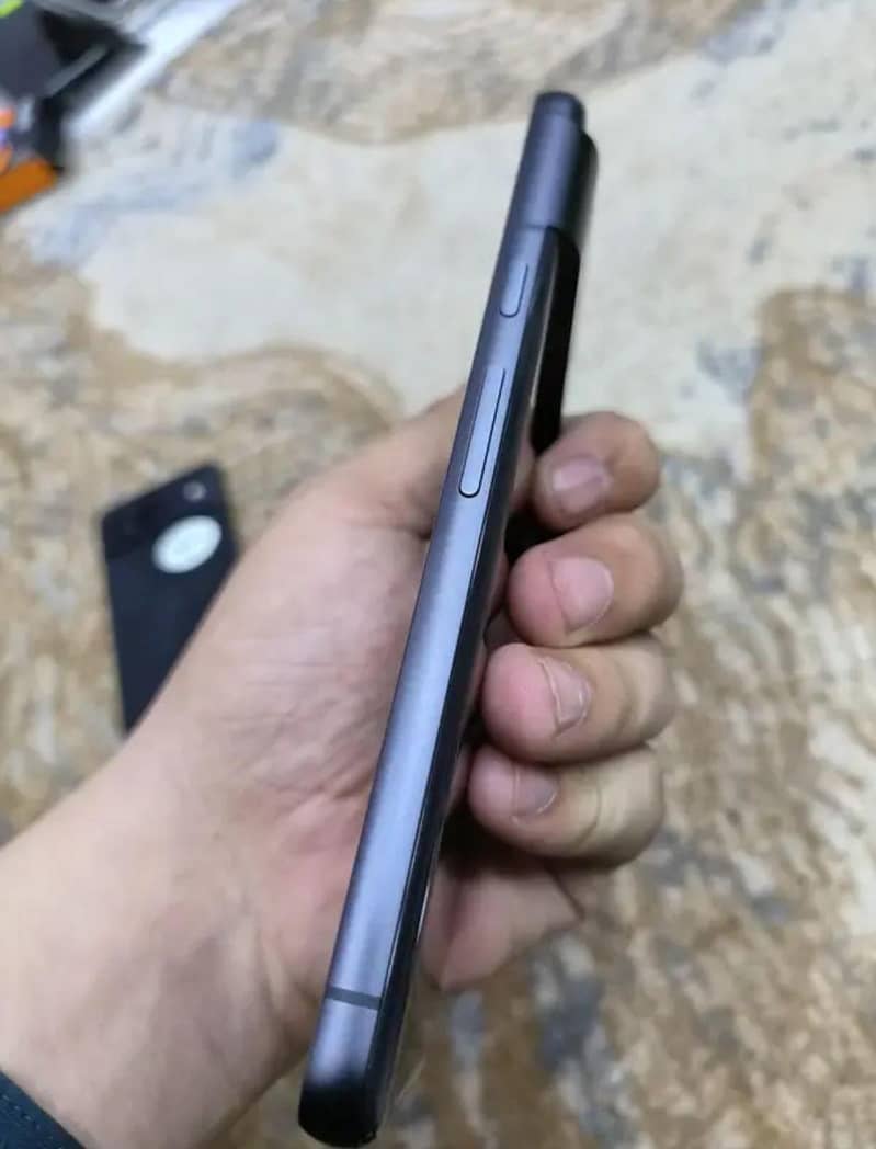 Google Pixel 8 2
