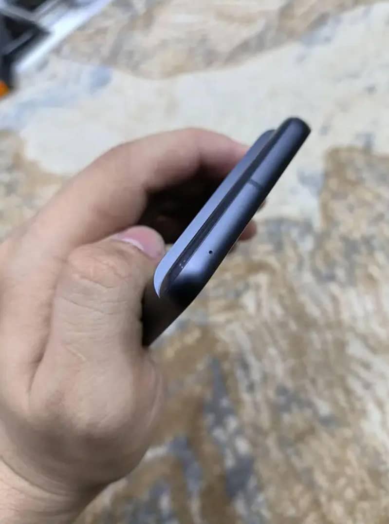Google Pixel 8 3