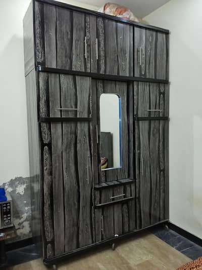 Full Size room almari urgent sale