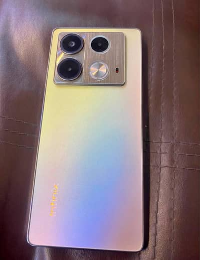 Infinix Note 40 256gb/8+8 with box and charging