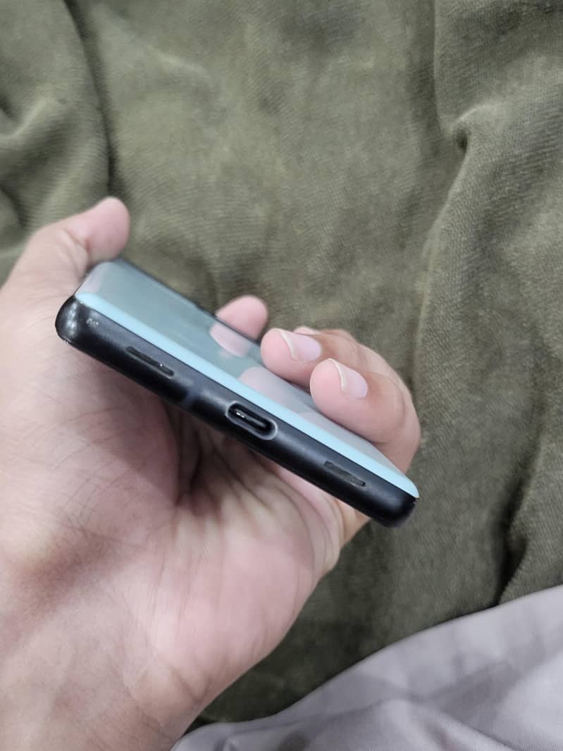 Google Pixel 6a 1